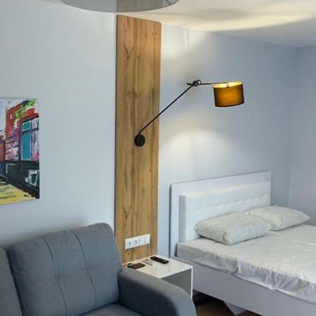 Пр Поля 110 Апартаменты นิปโปร ภายนอก รูปภาพ